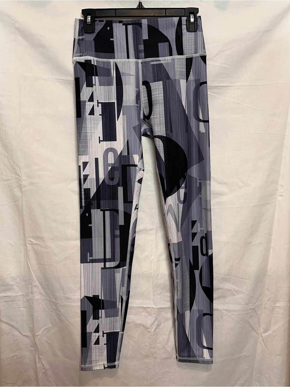 Fabletics x Demi Lovato Josette PowerHold Leggings Gray Black Geometric S